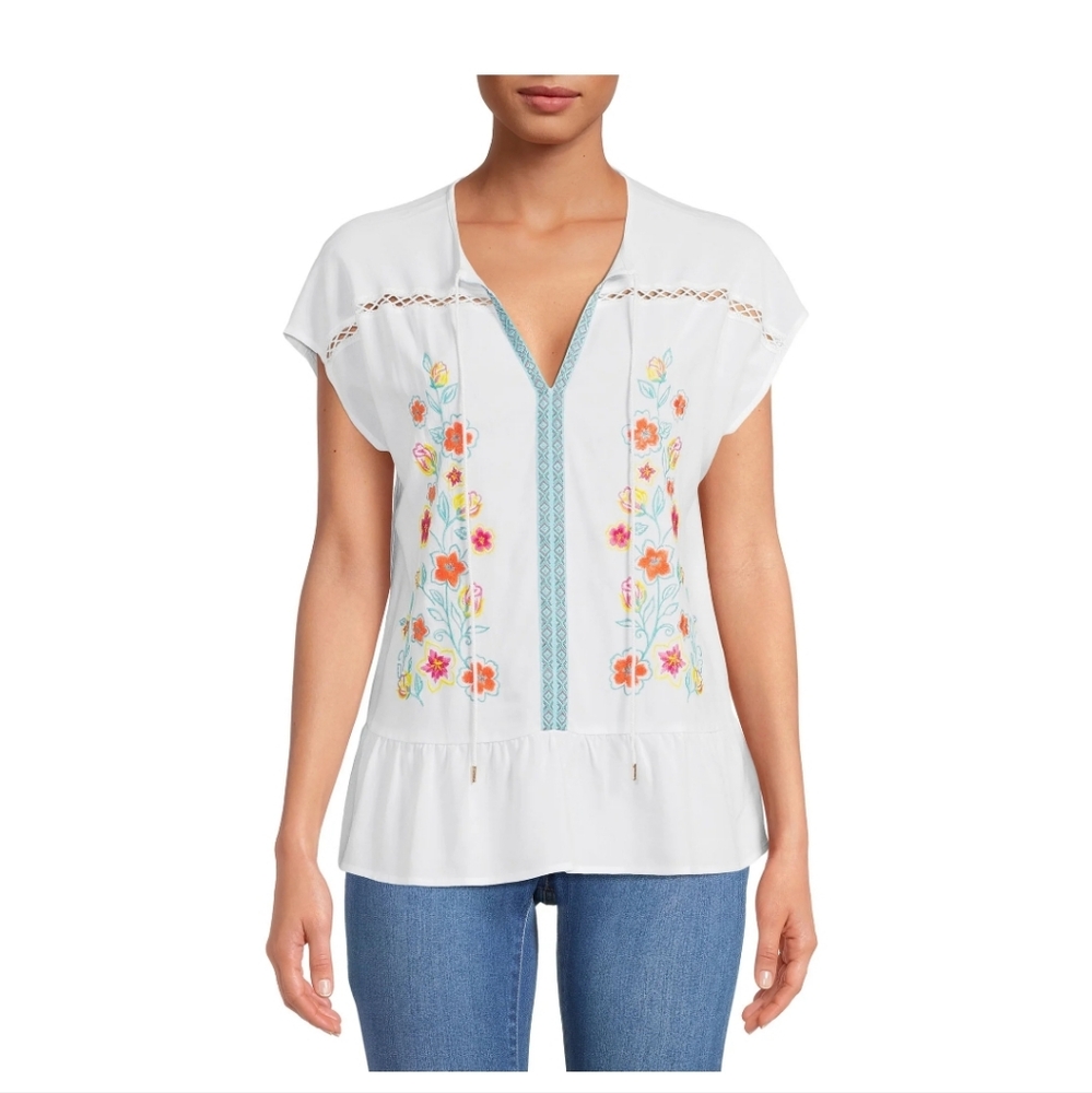 THE PIONEER WOMANFloral Embroidered White Blouse - Picture 2 of 5